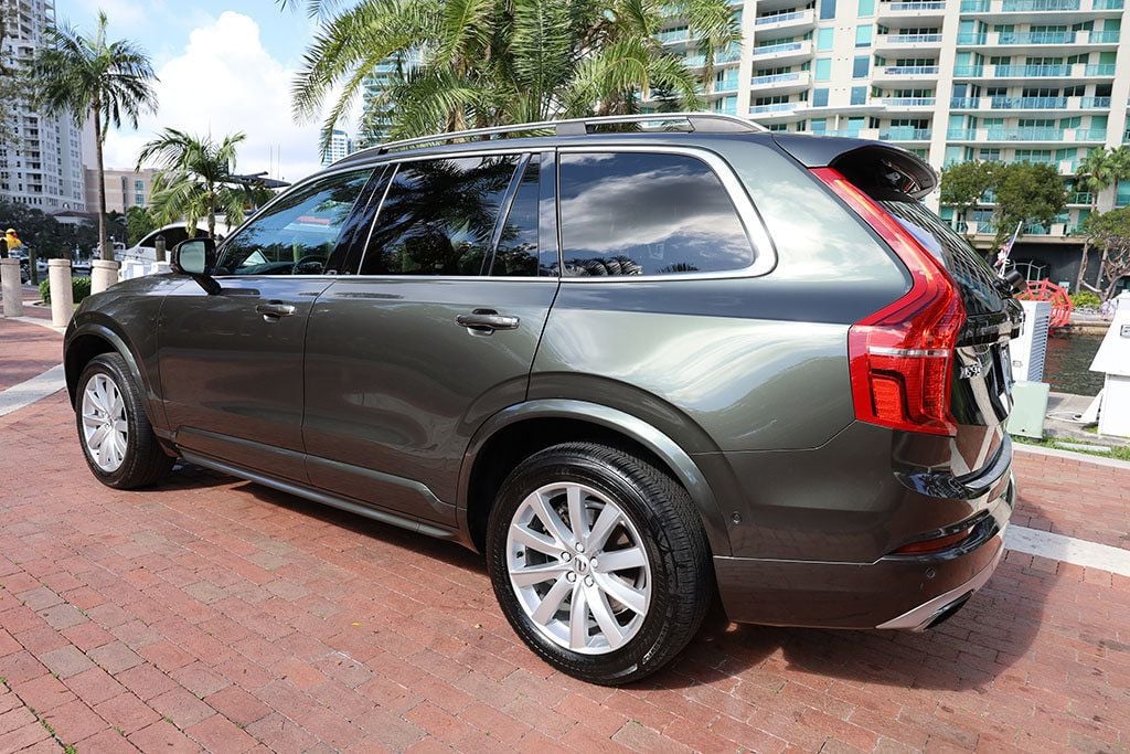 2018 Volvo XC90 T6 AWD 7-Passenger Momentum - 22767652 - 16