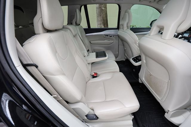 2018 Volvo XC90 T6 AWD 7-Passenger Momentum - 23045187 - 30