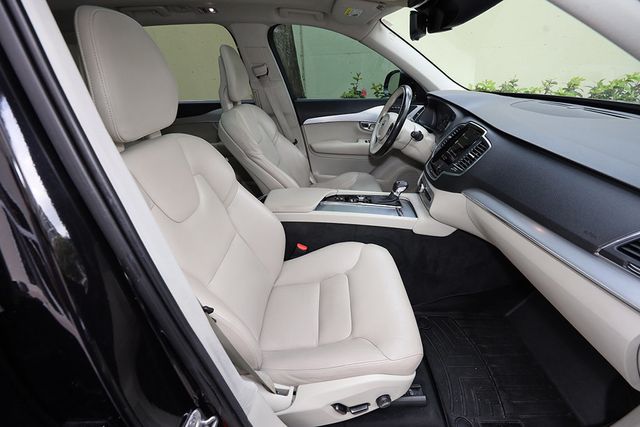 2018 Volvo XC90 T6 AWD 7-Passenger Momentum - 23045187 - 6