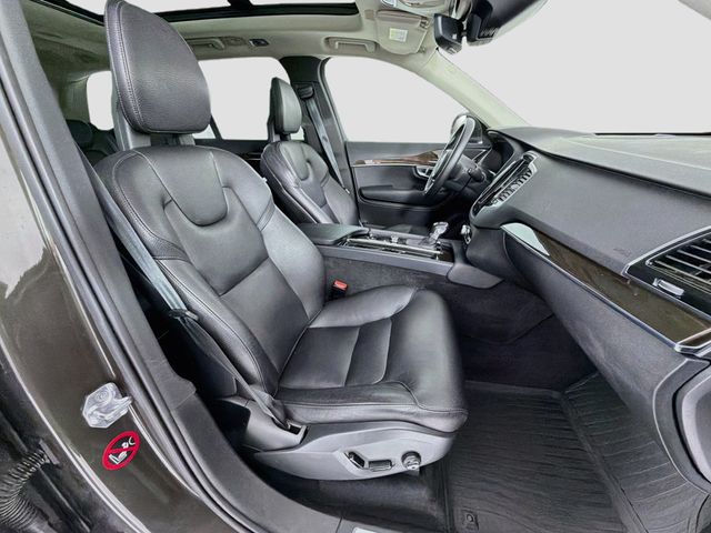 2018 Volvo XC90 T6 AWD 7-Passenger Momentum - 23057852 - 29