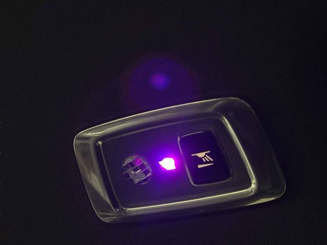 2018 Volvo XC90 T6 AWD 7-Passenger R-Design - 23004539 - 28