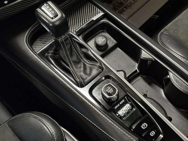 2018 Volvo XC90 T6 AWD 7-Passenger R-Design - 23004539 - 29