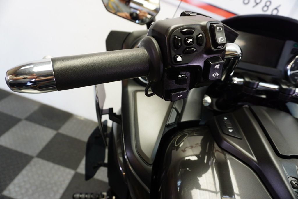 2018 YAMAHA STAR VENTURE TC NICE TOURING BIKE!!! - 22893798 - 10