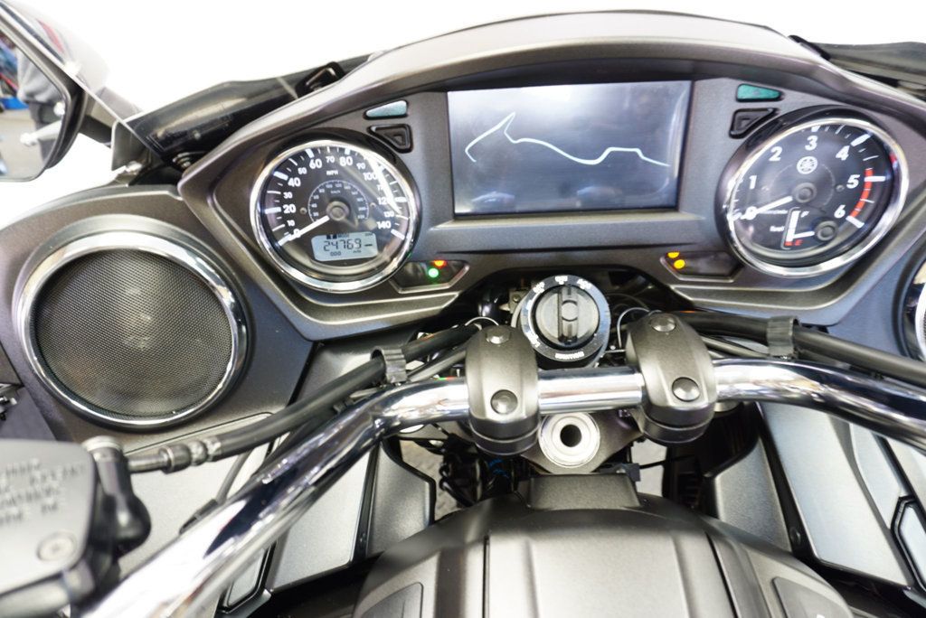 2018 YAMAHA STAR VENTURE TC NICE TOURING BIKE!!! - 22893798 - 13