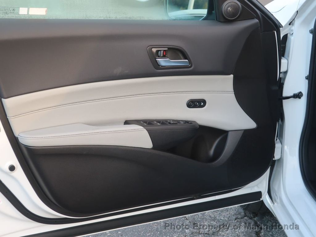 2019 Acura ILX Sedan w/Premium Pkg - 21200452 - 10