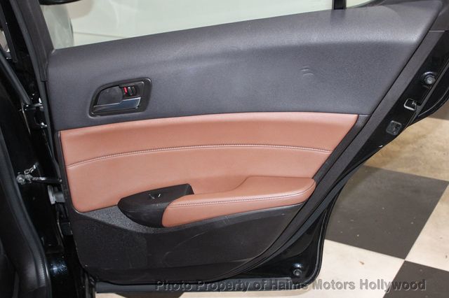 2019 Acura ILX Sedan w/Technology Pkg - 22702301 - 11