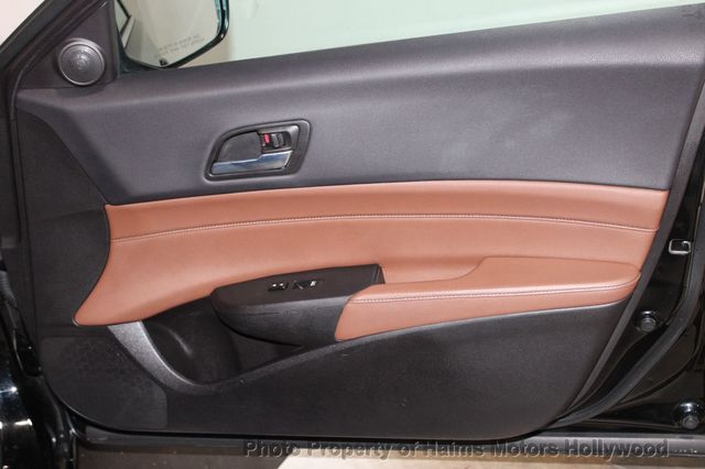 2019 Acura ILX Sedan w/Technology Pkg - 22702301 - 12