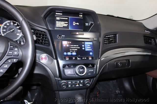 2019 Acura ILX Sedan w/Technology Pkg - 22702301 - 19