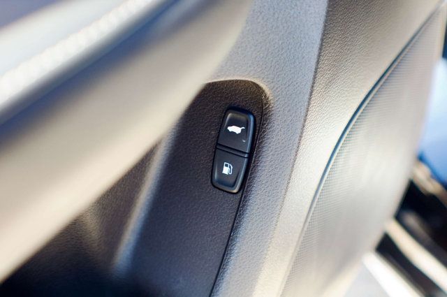 2019 Acura MDX LocalTrade/SH-AWD-Hybrid/AdvancePkg/Heated&CooledSeats - 22991815 - 34