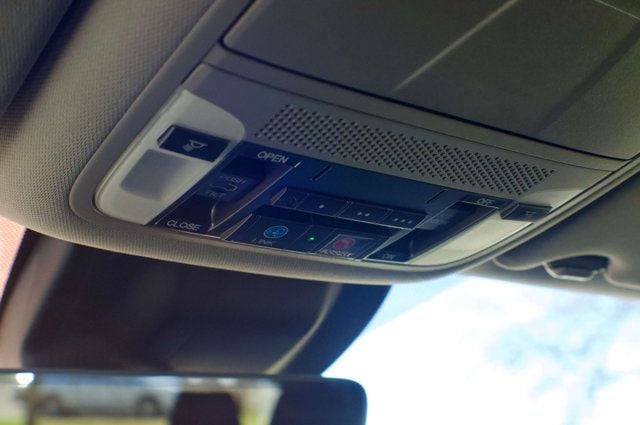 2019 Acura MDX LocalTrade/SH-AWD-Hybrid/AdvancePkg/Heated&CooledSeats - 22991815 - 37