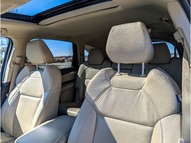 2019 Acura MDX SH-AWD - 22999355 - 16