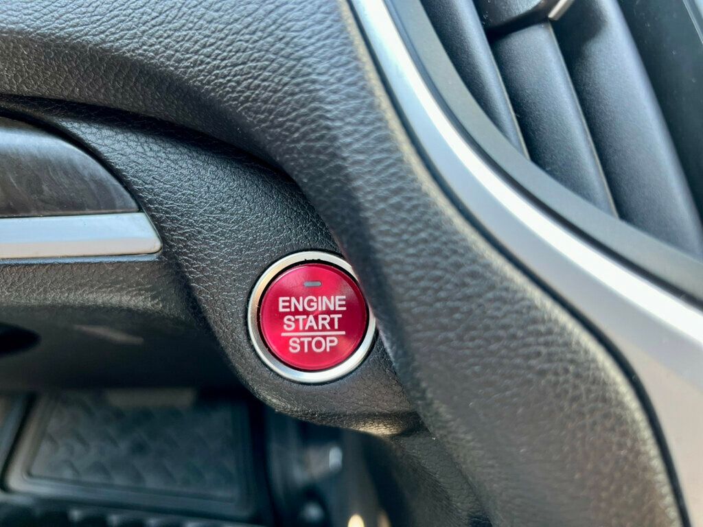 2019 Acura TLX FWD - 22897903 - 19