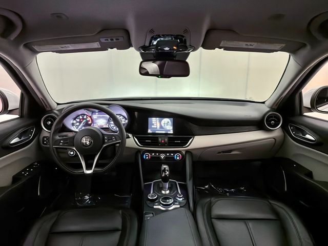 2019 Alfa Romeo Giulia AWD - 22950277 - 25