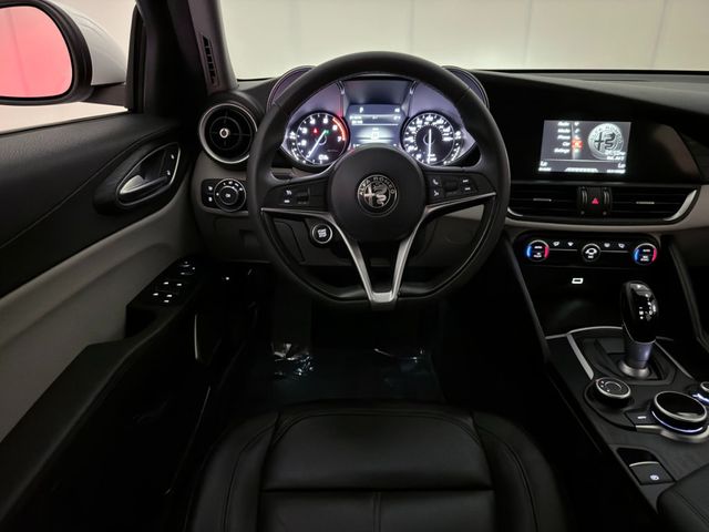 2019 Alfa Romeo Giulia AWD - 22950277 - 28