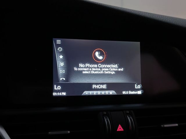 2019 Alfa Romeo Giulia AWD - 22950277 - 32