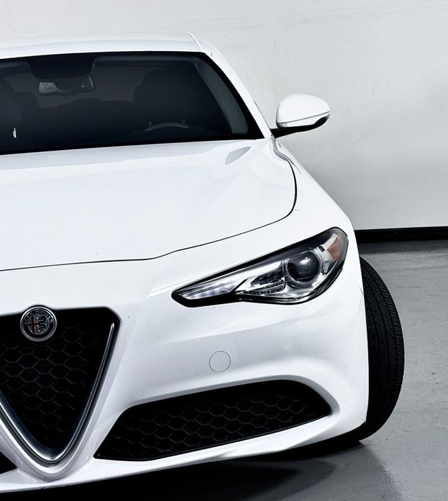 2019 Alfa Romeo Giulia AWD - 22950277 - 5