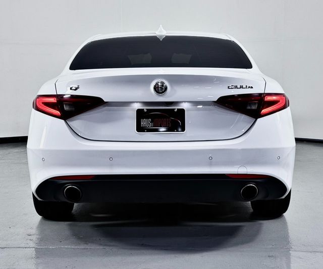 2019 Alfa Romeo Giulia AWD - 22950277 - 7