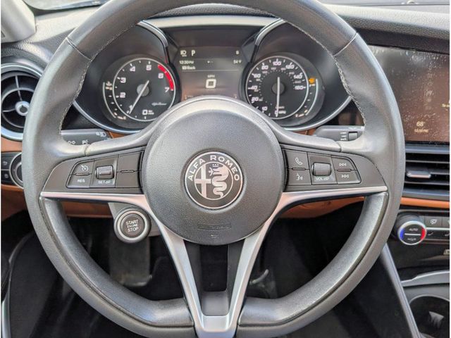 2019 Alfa Romeo Giulia AWD - 22961832 - 17
