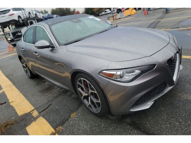 2019 Alfa Romeo Giulia AWD - 22961832 - 1