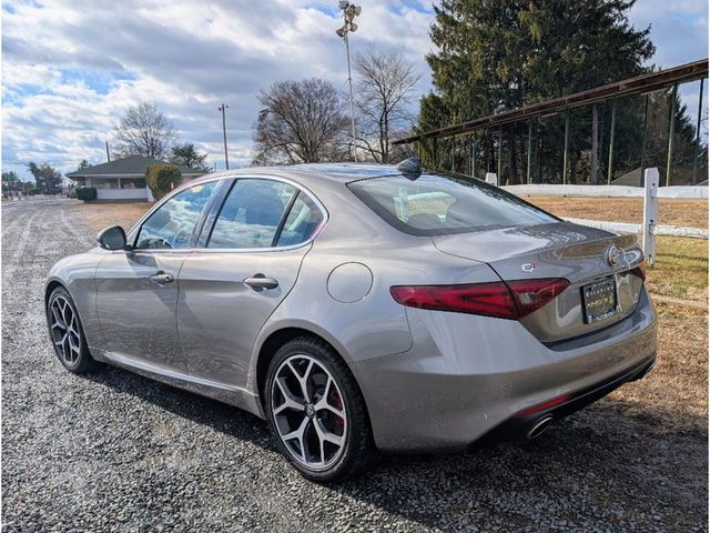 2019 Alfa Romeo Giulia AWD - 23000306 - 4