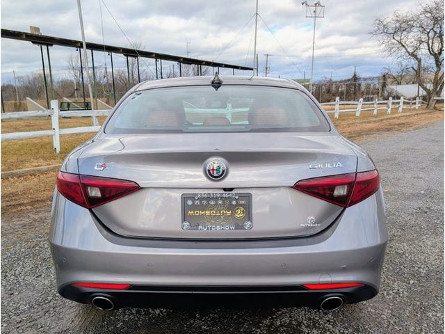 2019 Alfa Romeo Giulia AWD - 23000306 - 5