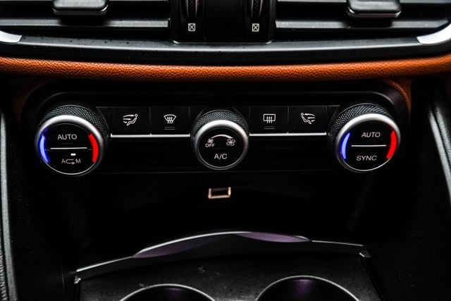 2019 Alfa Romeo Giulia RWD - 23000141 - 19