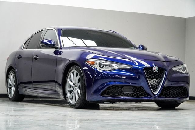 2019 Alfa Romeo Giulia RWD - 23000141 - 3
