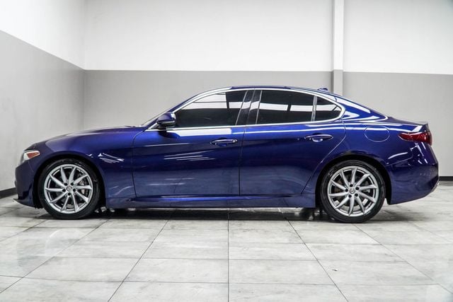 2019 Alfa Romeo Giulia RWD - 23000141 - 8