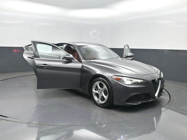 2019 Alfa Romeo Giulia RWD - 23021049 - 39