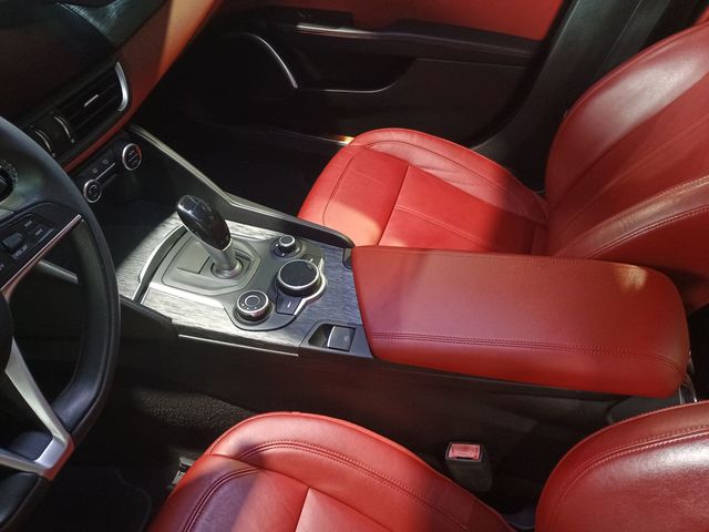 2019 Alfa Romeo Giulia RWD Clean Carfax Florida Car - 23074342 - 18