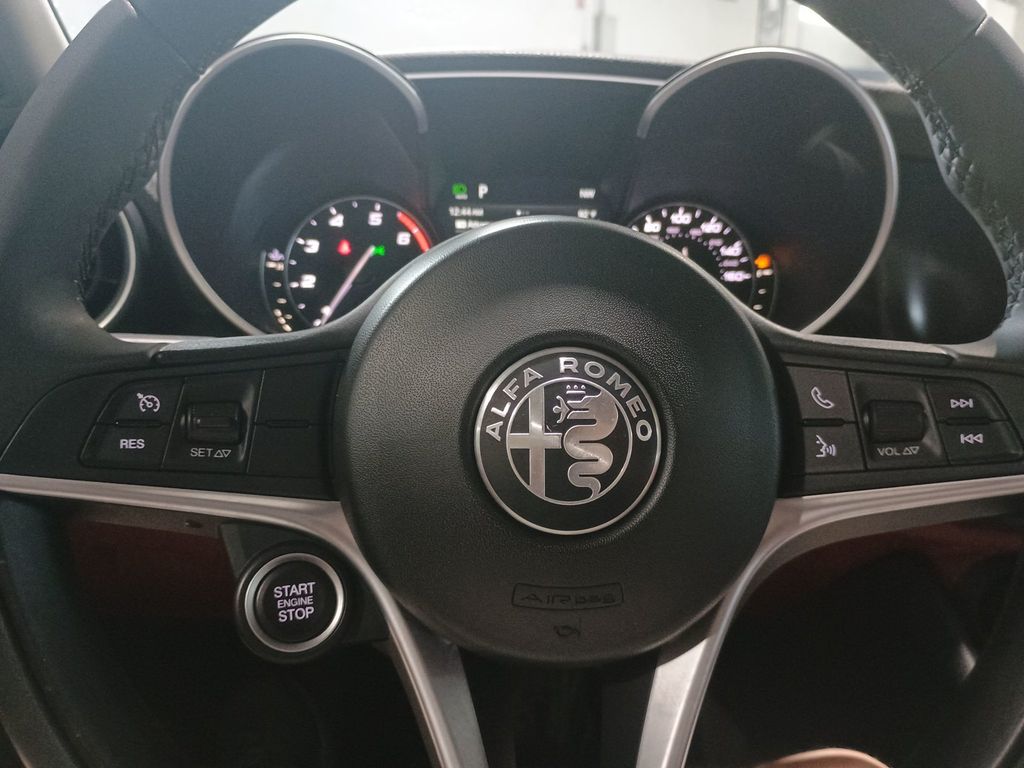 2019 Alfa Romeo Giulia RWD Clean Carfax Florida Car - 23074342 - 19