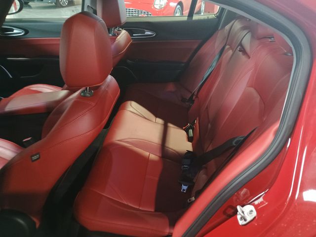 2019 Alfa Romeo Giulia RWD Clean Carfax Florida Car - 23074342 - 29