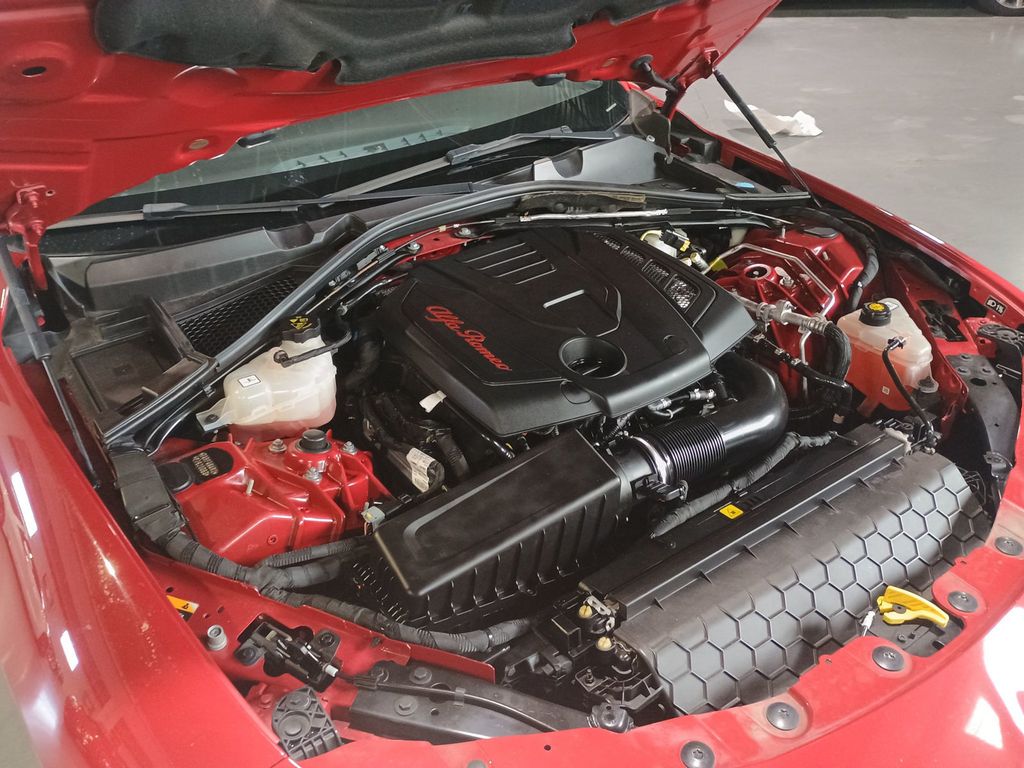 2019 Alfa Romeo Giulia RWD Clean Carfax Florida Car - 23074342 - 36