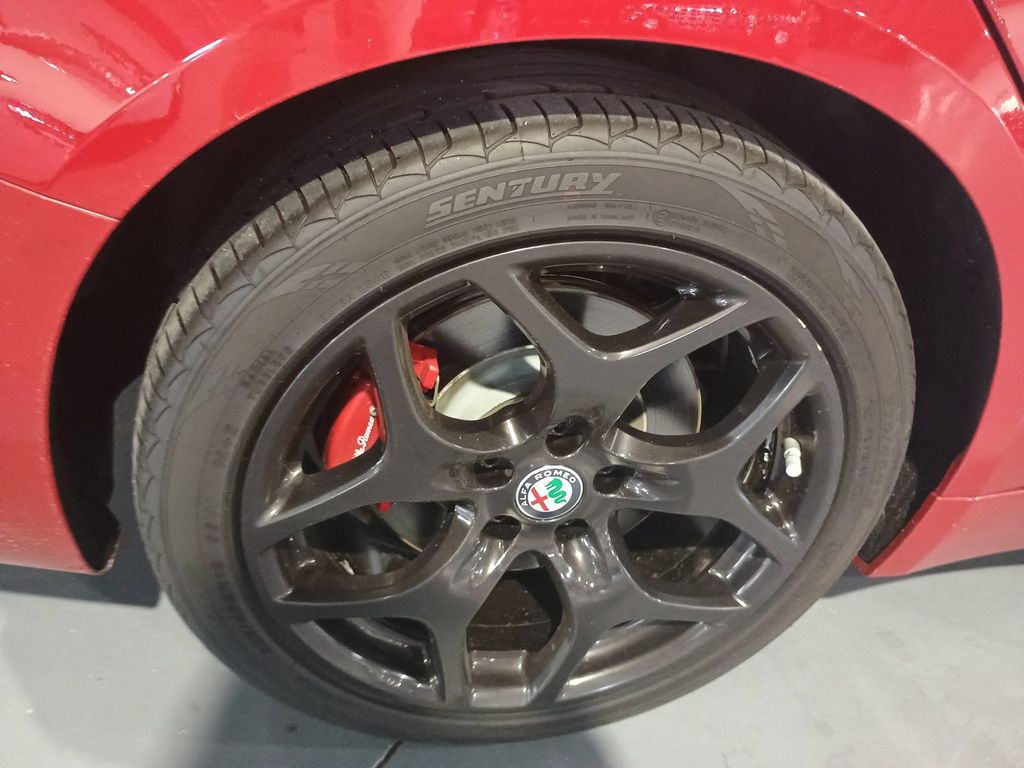 2019 Alfa Romeo Giulia RWD Clean Carfax Florida Car - 23074342 - 44