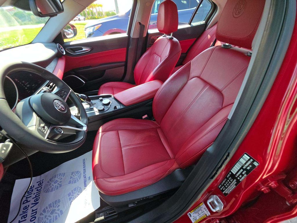 2019 Alfa Romeo Giulia RWD Clean Carfax Florida Car - 23074342 - 5