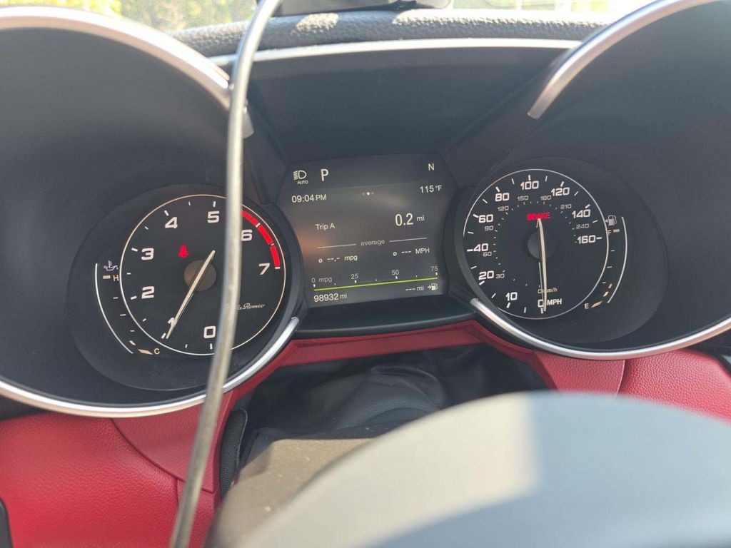 2019 Alfa Romeo Giulia RWD Clean Carfax Florida Car - 23074342 - 8
