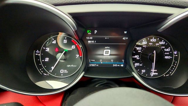 2019 Alfa Romeo Giulia Sport RWD - 22999396 - 14