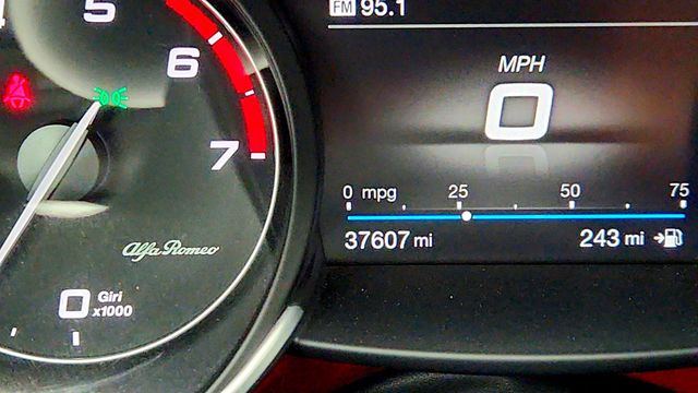 2019 Alfa Romeo Giulia Sport RWD - 22999396 - 15