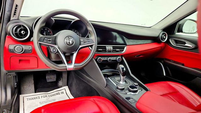 2019 Alfa Romeo Giulia Sport w/ Dual Pane Sunroof, Black/Red Leather & Sport Fascias - 22999396 - 12