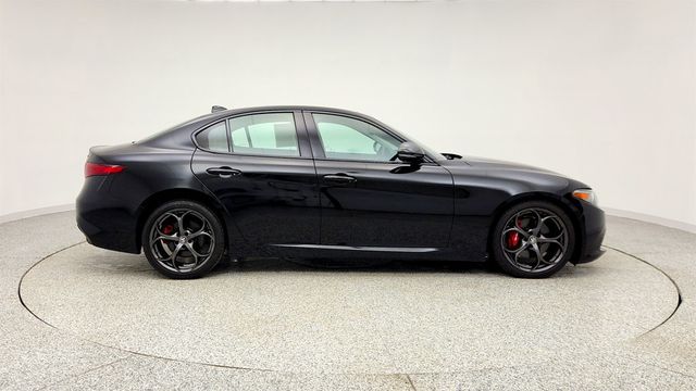 2019 Alfa Romeo Giulia Sport w/ Dual Pane Sunroof, Black/Red Leather & Sport Fascias - 22999396 - 3