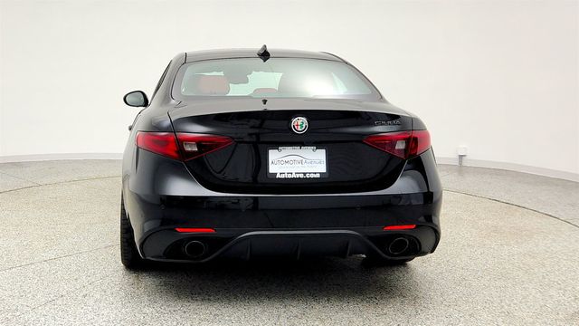2019 Alfa Romeo Giulia Sport w/ Dual Pane Sunroof, Black/Red Leather & Sport Fascias - 22999396 - 5