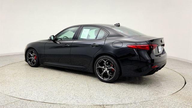 2019 Alfa Romeo Giulia Sport w/ Dual Pane Sunroof, Black/Red Leather & Sport Fascias - 22999396 - 6