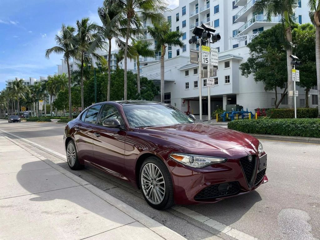 2019 Alfa Romeo Giulia Ti Sedan 4D - 22234035 - 0