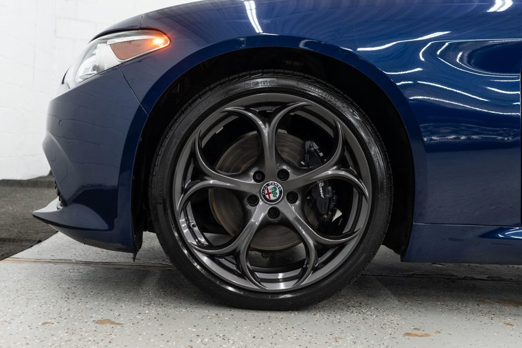 2019 Alfa Romeo Giulia Ti Sport photo 32