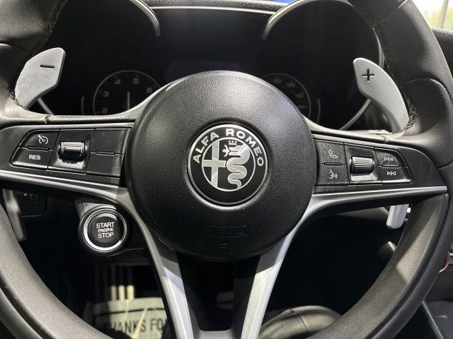 2019 Alfa Romeo Giulia Ti Sport RWD - 22614174 - 10