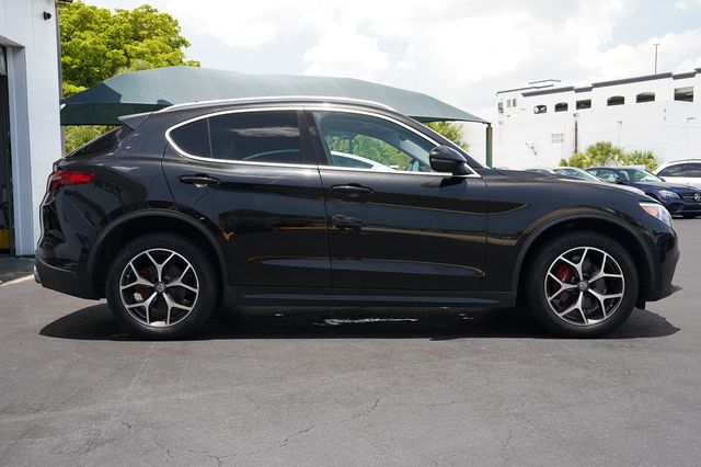 2019 Alfa Romeo Stelvio  - 23035657 - 16