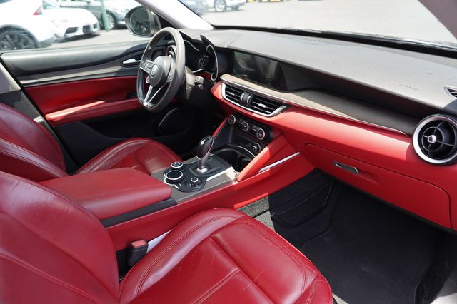 2019 Alfa Romeo Stelvio  - 23035657 - 21