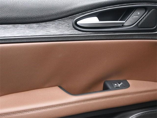 2019 Alfa Romeo Stelvio AWD - 22948925 - 14