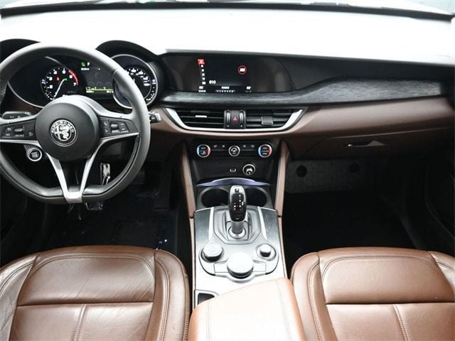2019 Alfa Romeo Stelvio AWD - 22948925 - 18