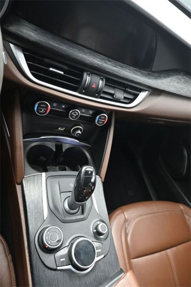 2019 Alfa Romeo Stelvio AWD - 22948925 - 24